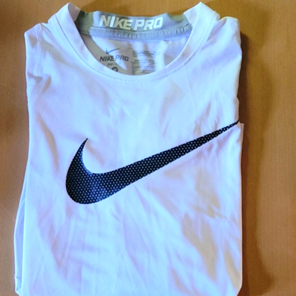Boys Nike pro compression shirt long sleeve